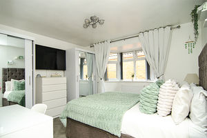 Photo 1- click for photo gallery